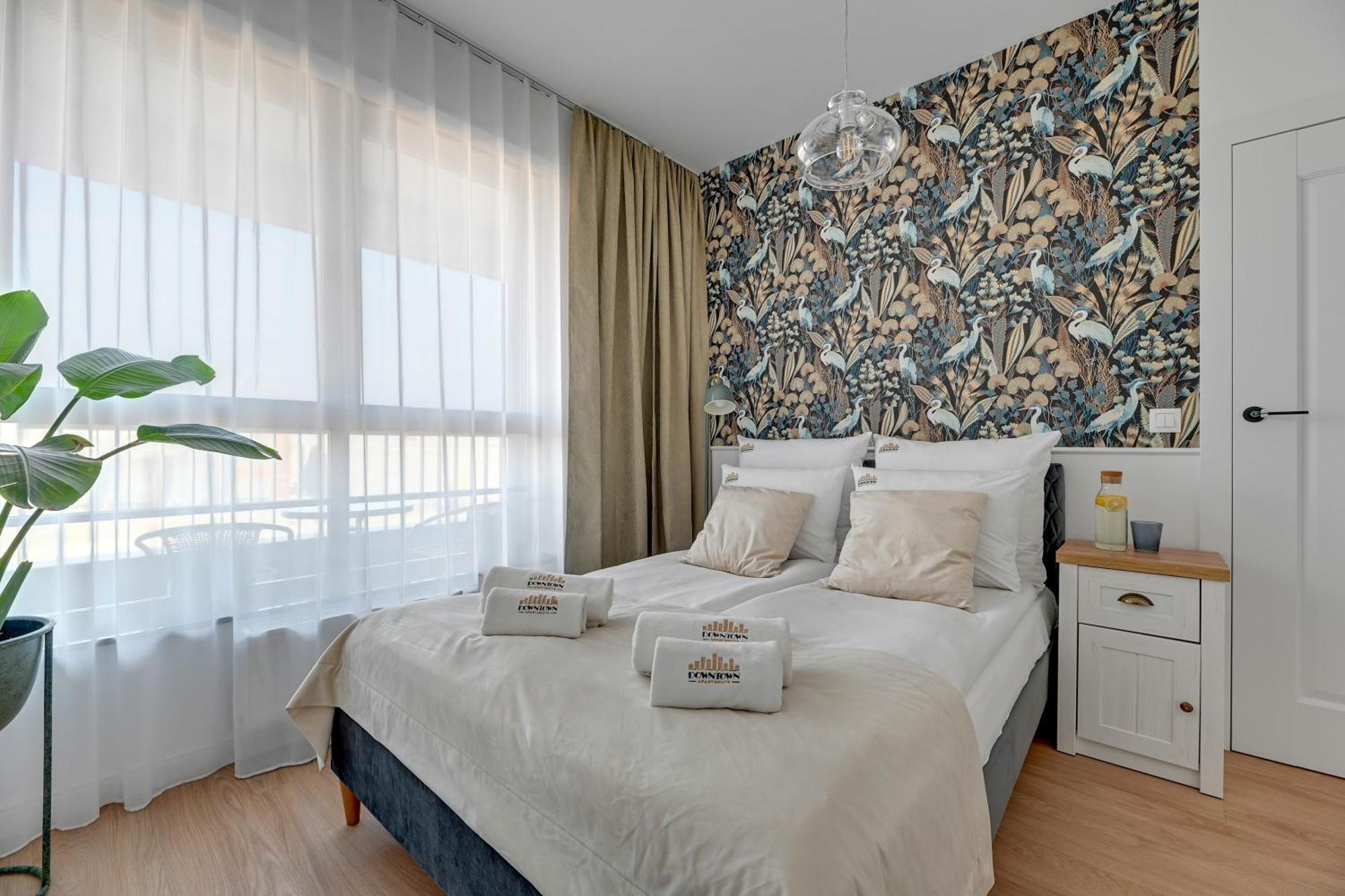 Doki Living - Foodhall & Parking By Downtown Apartments Гданьск Экстерьер фото